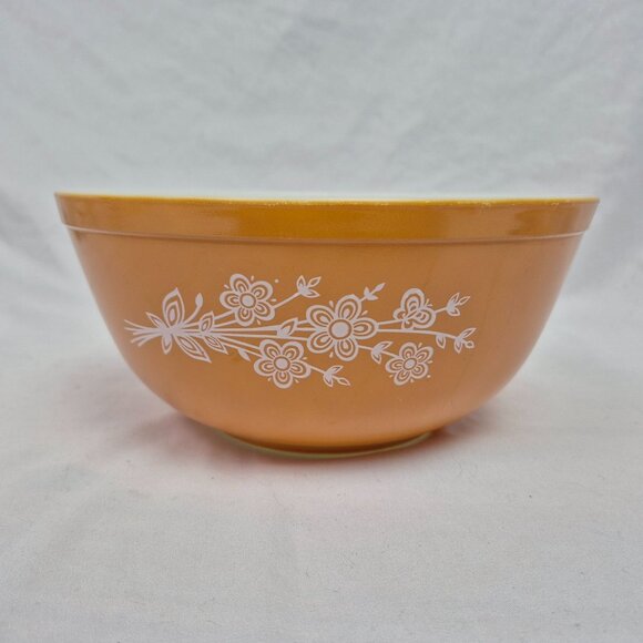 Pyrex Milk Glass Butterfly Flowers Mixing Bowl 2.5qt 403 Orange/White VINTAGE - Picture 4 of 10
